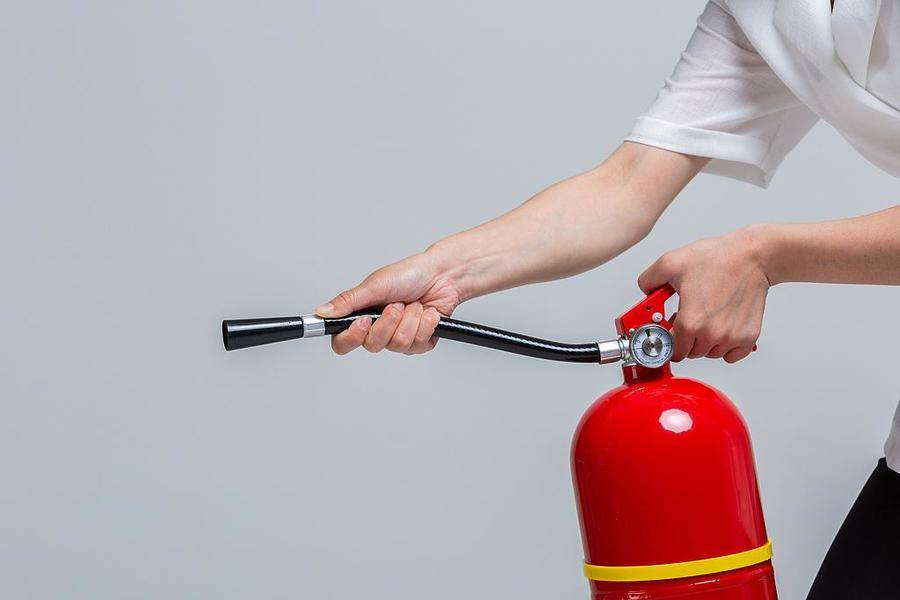 因何而“燃”？如何预防？这份“小电驴”安全使用指南请收好