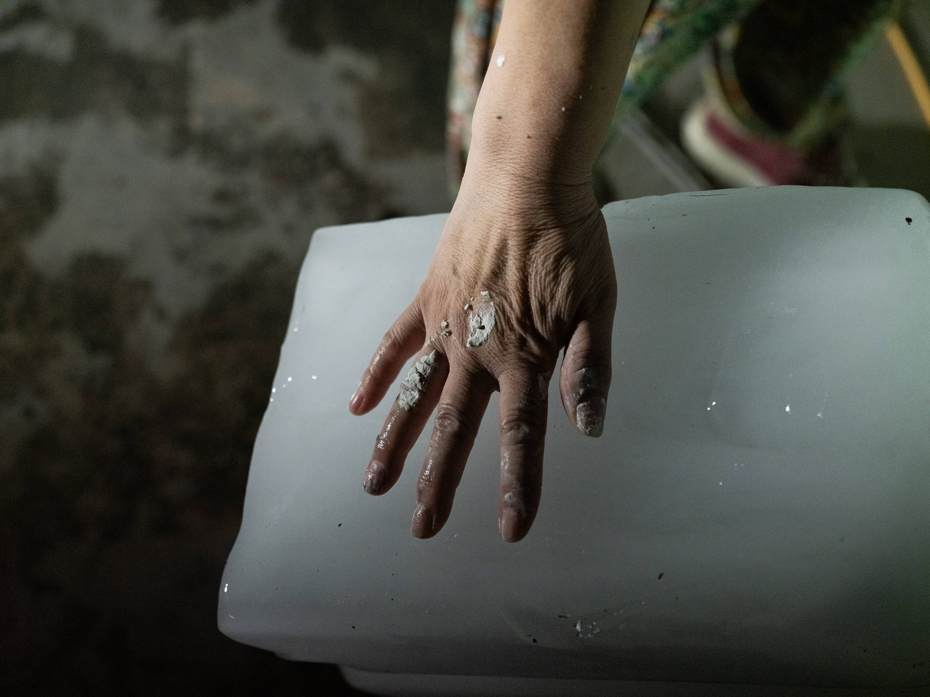 建筑工地申请不到6块冰 59岁工人中暑失业