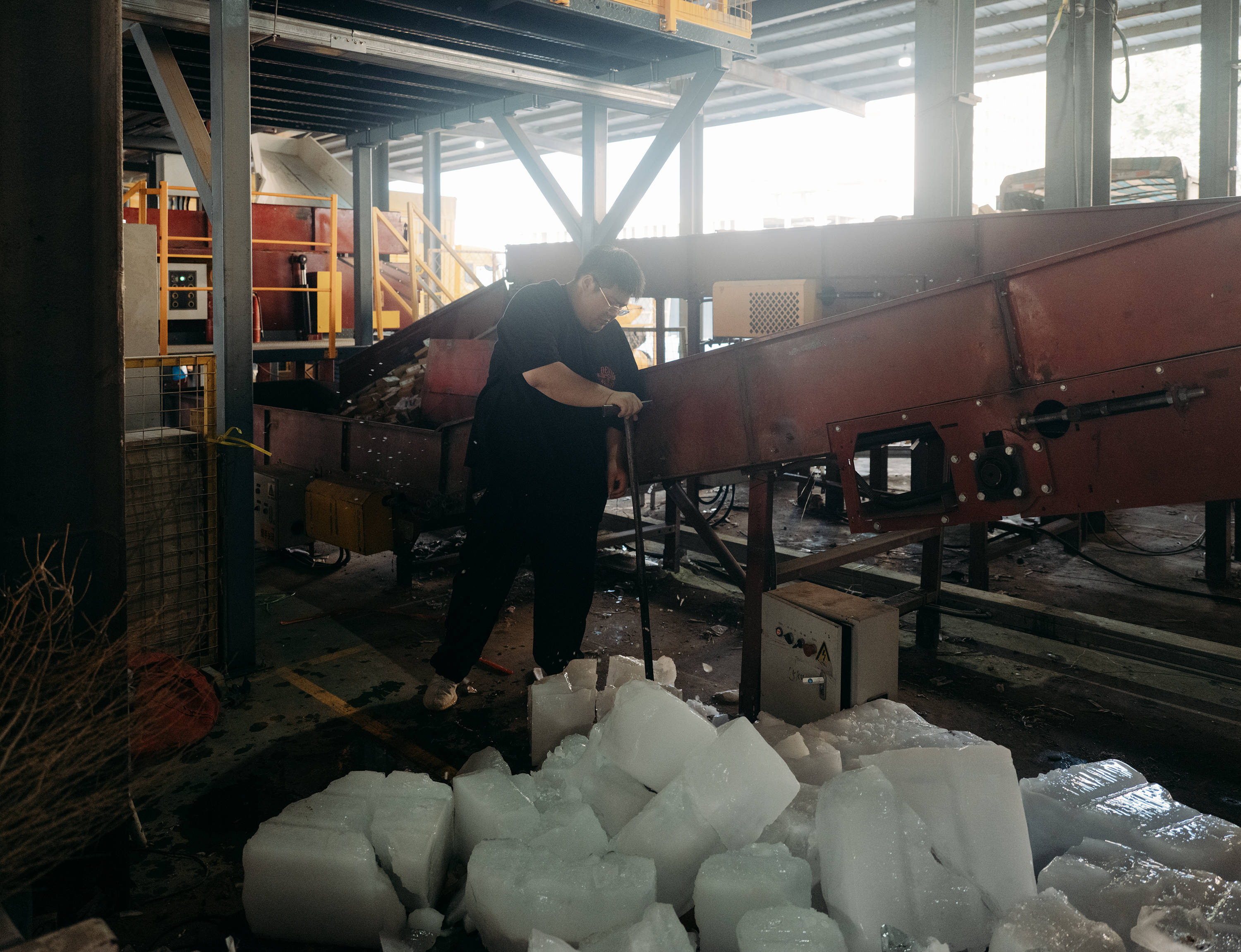 建筑工地申请不到6块冰 59岁工人中暑失业