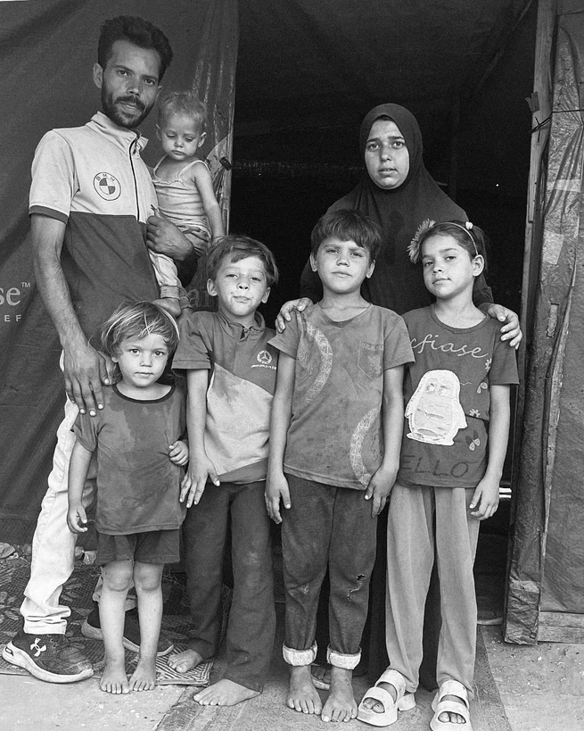 加沙母亲的饥荒处境：讨来两勺饭分五个孩子