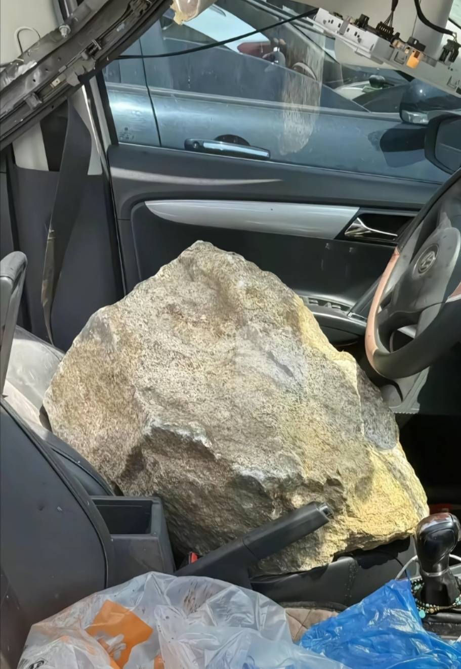 河南洛阳山体落石致司机死亡案进入审理阶段，将于本月一审开庭