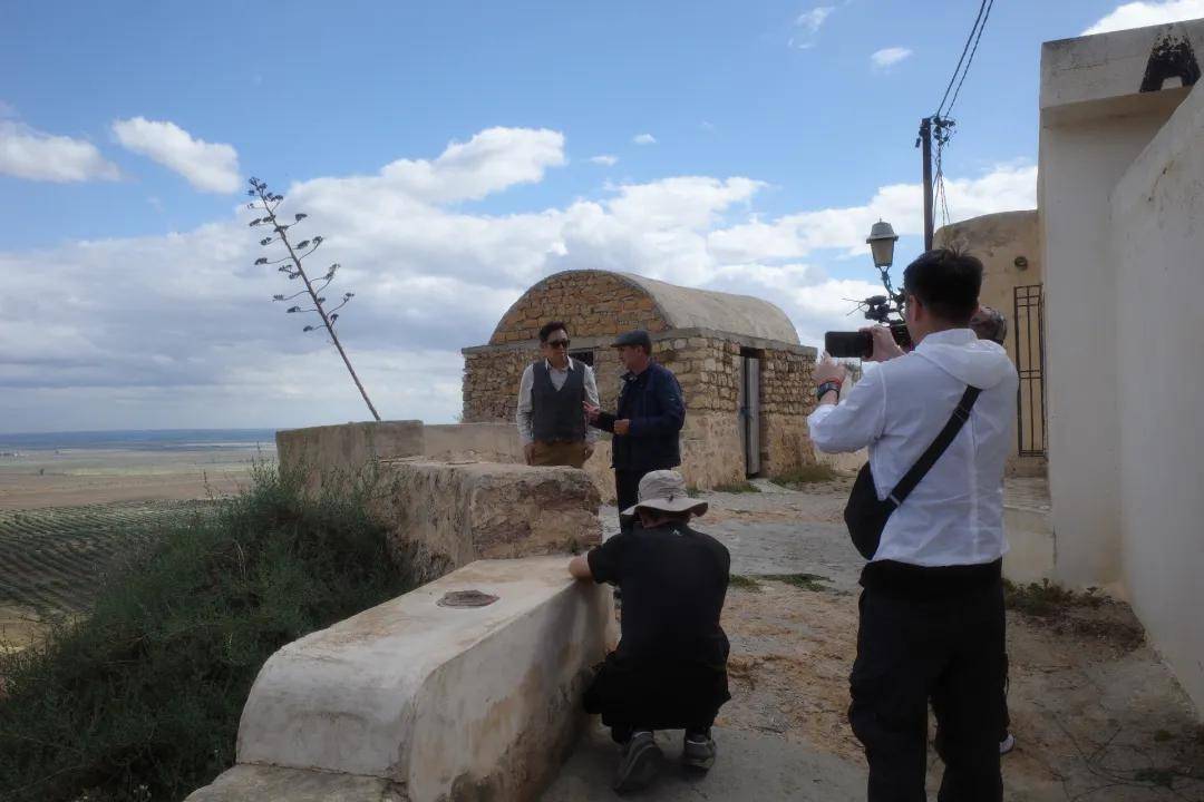 凤凰卫视《焦土之上》全球追寻二战印记