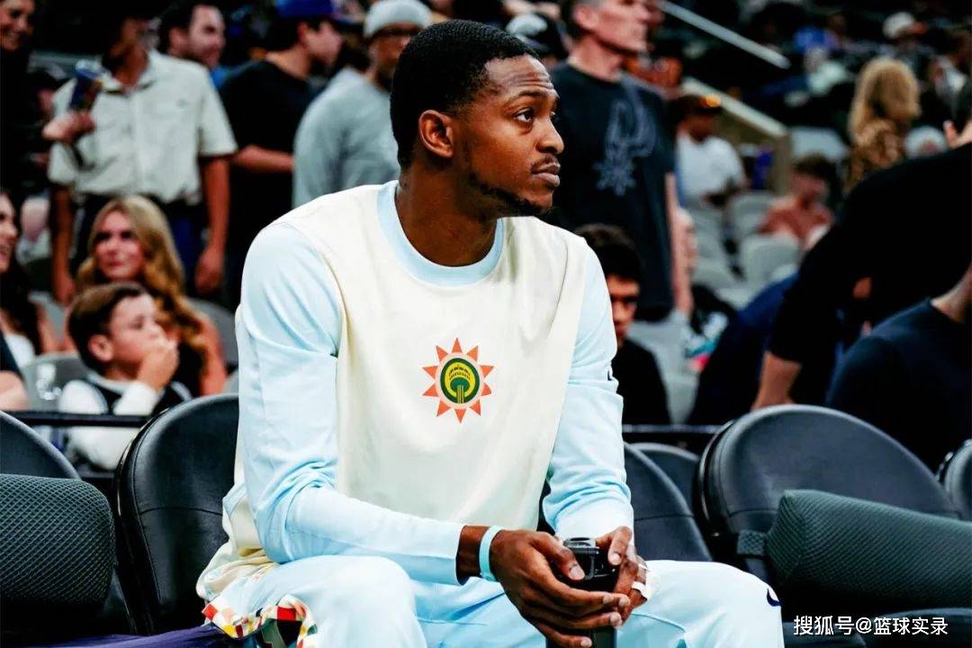 突然受伤！福克斯的续约，该多少合适？