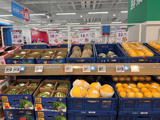 美团京东盒马激战“硬折扣”，鸡蛋9.9元/30枚、猪肉5.99元/斤