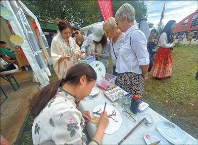 深化人文交流 加强地方合作（国际视点）