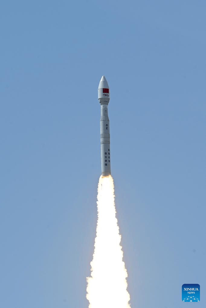 China’s Lijian-1 rocket launches seven satellites
