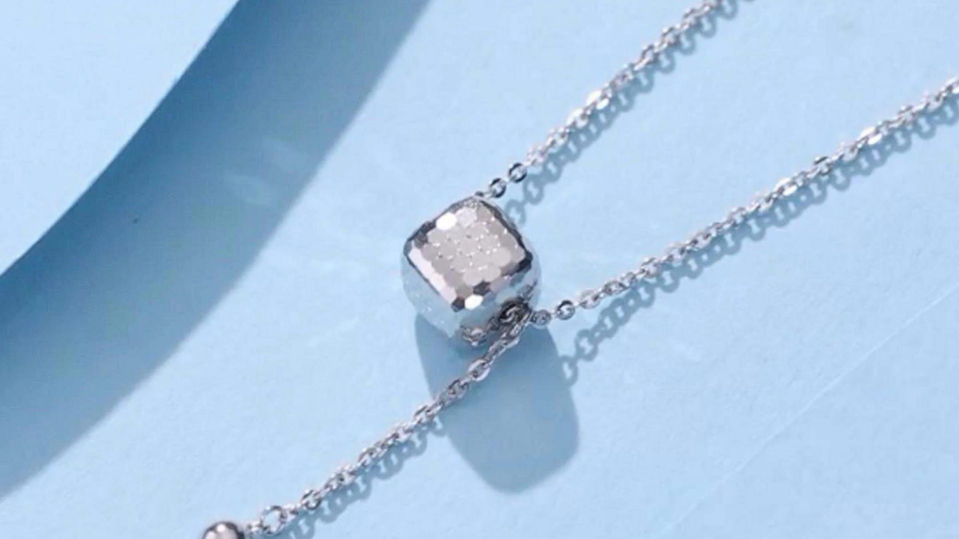 现货铂金(现货铂金突破2310美元关口)